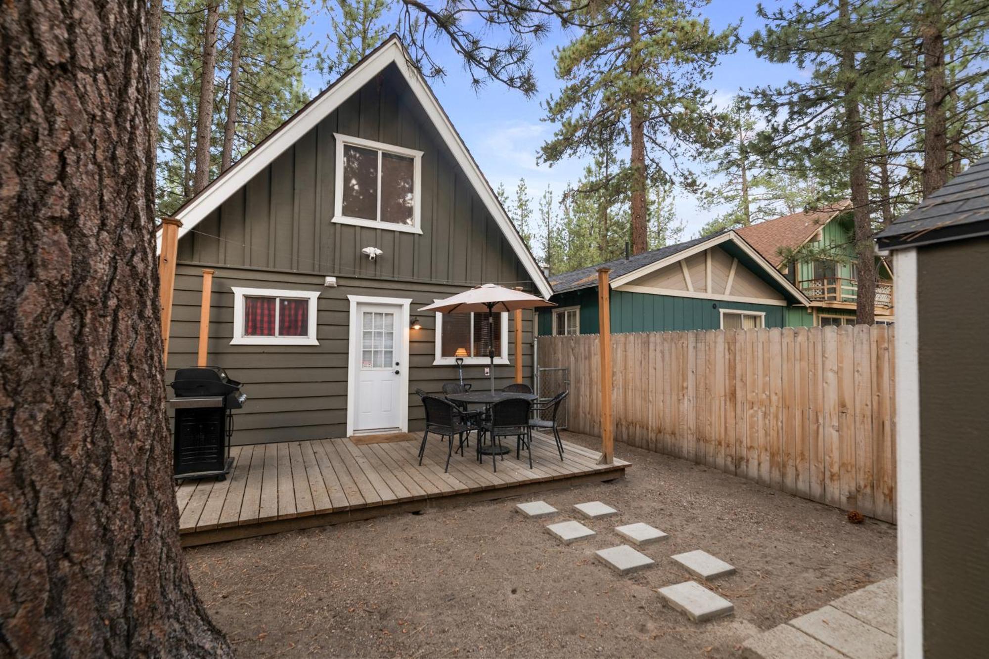 ביג באר סיטי Shady Pine Cottage - This Adorable Cabin Is The Perfect Getaway For Your Next Stop In The Mountains! מראה חיצוני תמונה